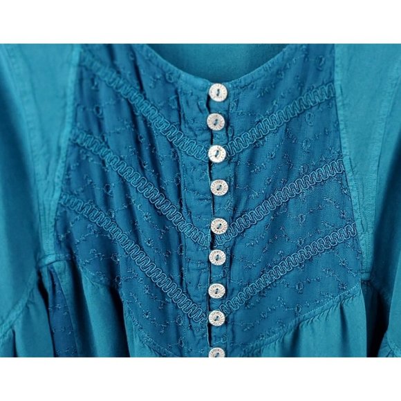 Roaman's Womens Tunic Top 3/4 Bell Sleeves Embroidered Design Button Up Blue 32W - Picture 4 of 7